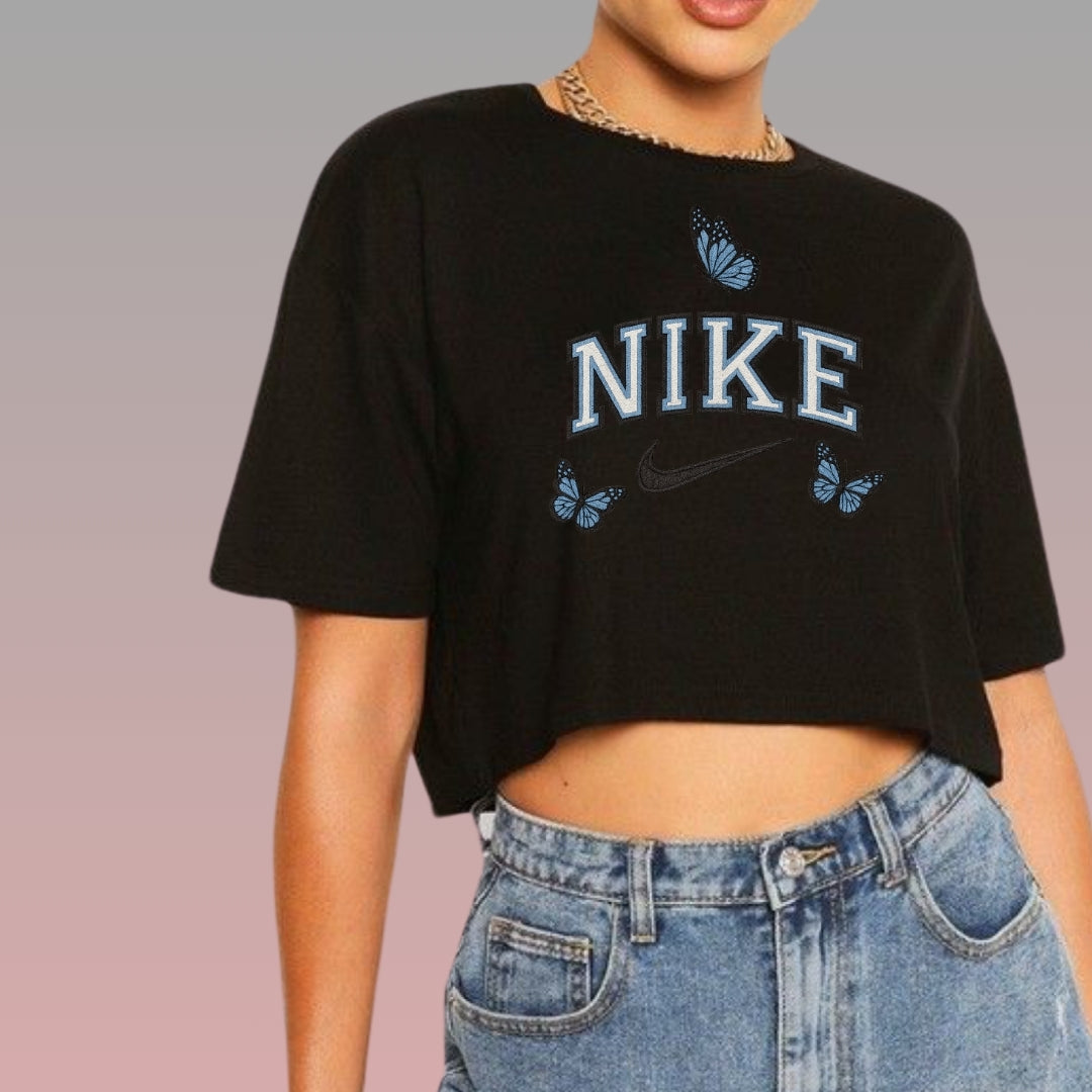 Crop Top Manga Corta Mariposas Azules con Efecto Bordado/ Negro