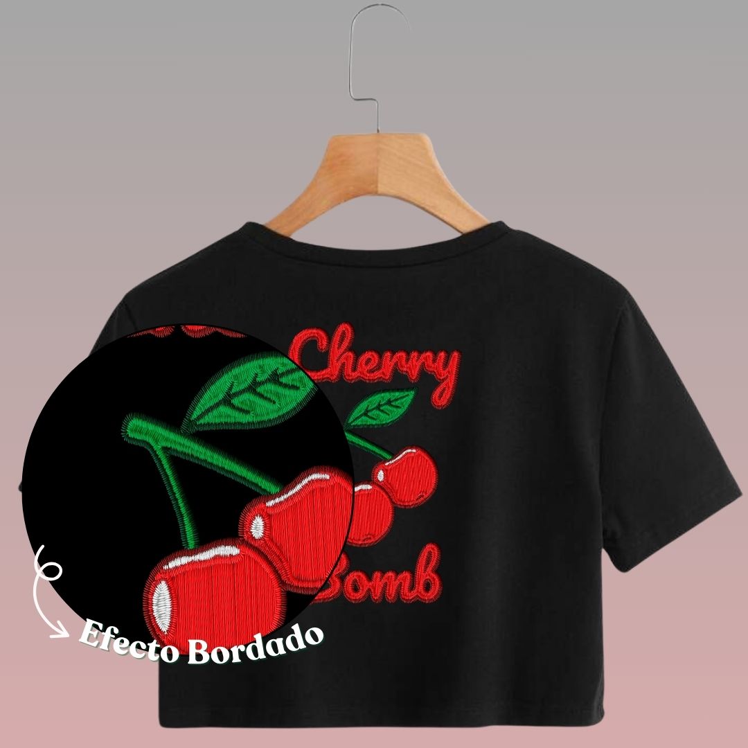 Crop Top Manga Corta Cherry Bomb Estilo Bordado/Negro